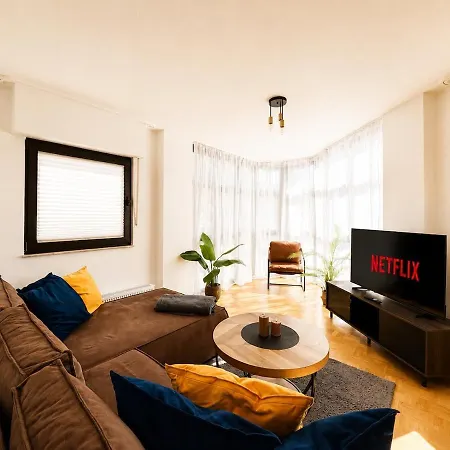 Apartamento Modern 01 I Queensize-bett I Smart Tv